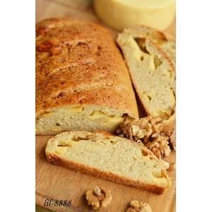 Овсяный хлеб с сыром и орехами