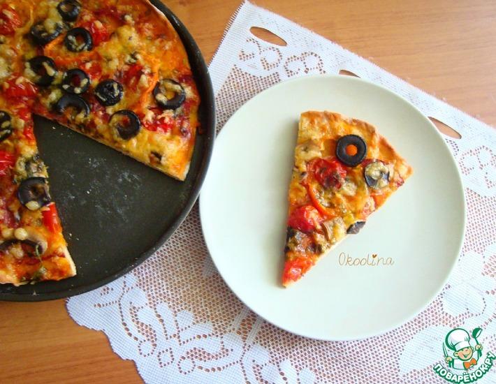 Рецепт: Пицца с шампиньонами и колбасой