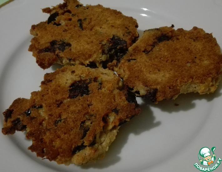 Рецепт: Овсяное печенье с изюмом и черносливом