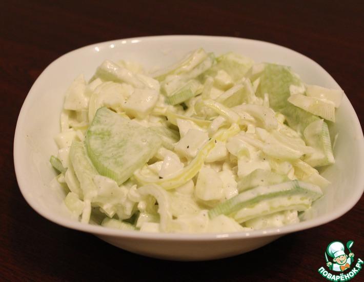 Рецепт: Легкий салат с зеленой редькой