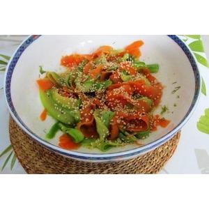Ленточный салат из кабачка и моркови
