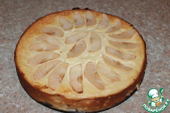 Яблочный пирог с творожным суфле