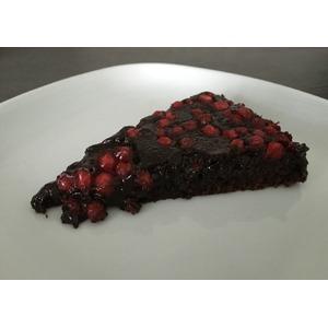 Бруснично-шоколадный пирог