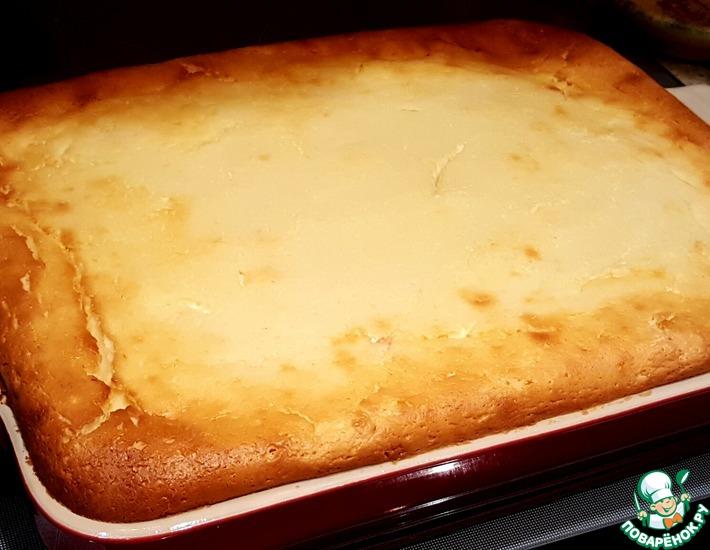 Рецепт: Пирог Творожно-сметанное суфле на печенье