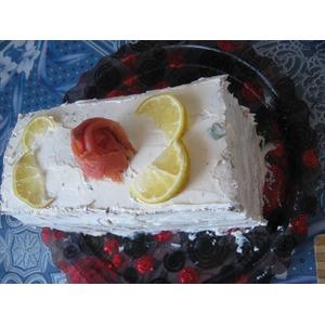 Бутербродный торт с красной рыбой