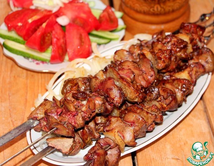 Рецепт: Шашлык из куриной печени с курдючным салом