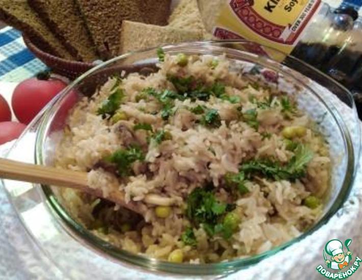 Рецепт: Запеченный рис с грибами и зеленым горошком