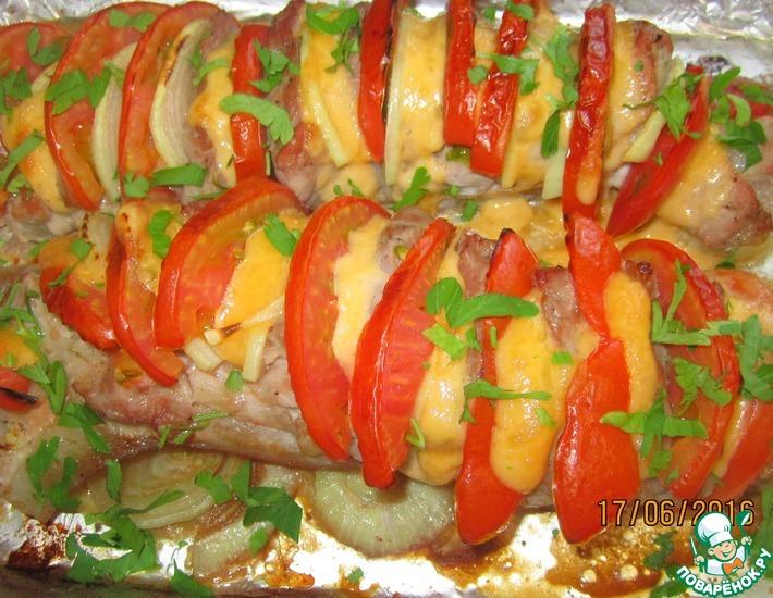 Рецепт: Мясо Гармошка с помидорами и сыром