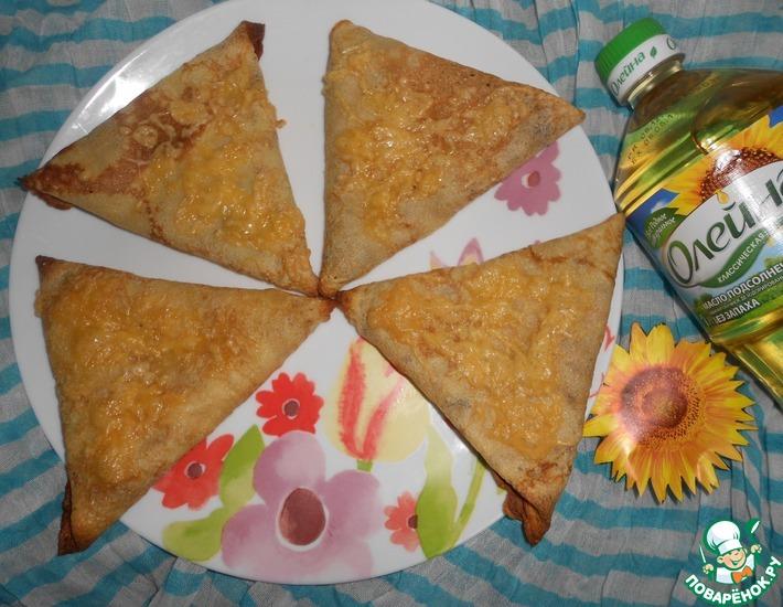 Рецепт: Треугольники с рисом, яйцом и зеленым луком