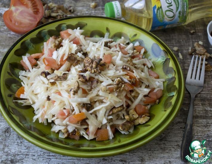 Рецепт: Салат из капусты с грецкими орехами