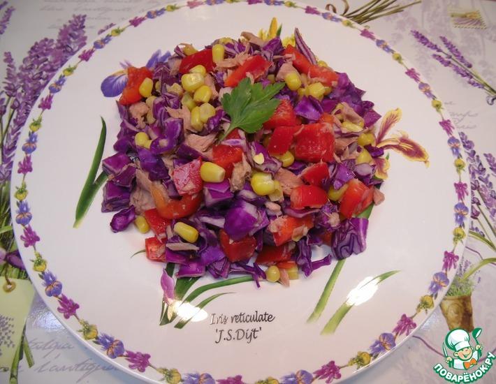 Рецепт: Салат с тунцом и красной капустой