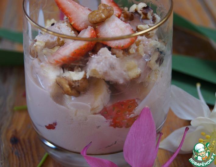 Рецепт: Фруктово-йогуртовый десерт для завтрака