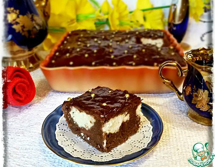 Рецепт: Шоколадный пирог с творожной прослойкой