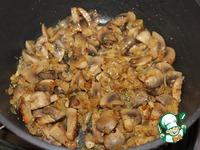 Пельмени в горшочке с грибами и сметаной ингредиенты