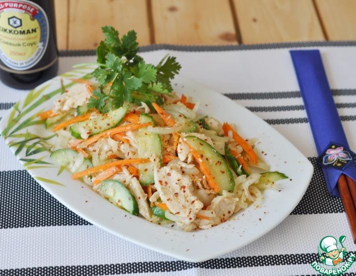 Рецепт: Корейский салат из курицы и огурцов