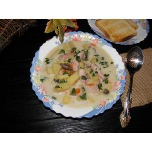 Сливочный суп с копченой курицей