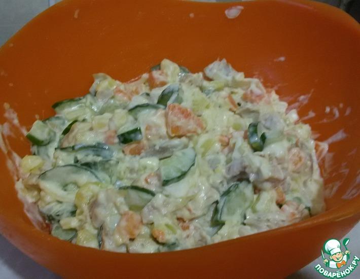 Рецепт: Простой салат с индейкой и овощами