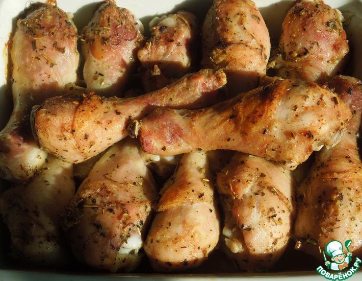 Рецепт: Куриные голени с травами и чесноком
