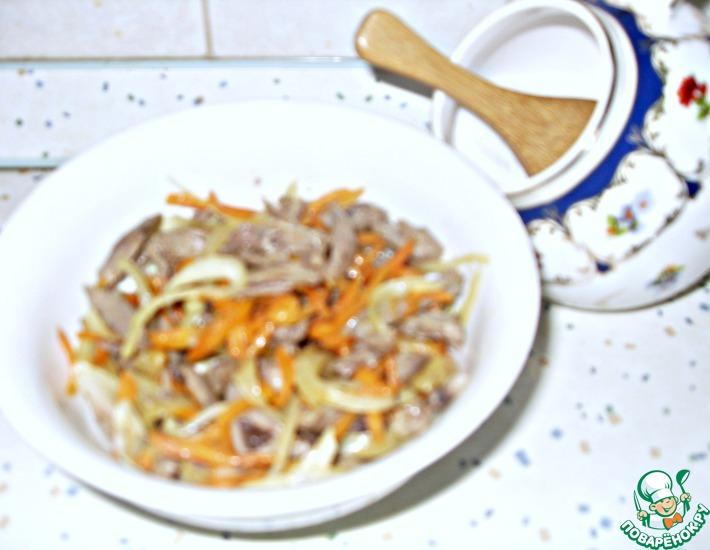 Рецепт: Салат закусочный Сердечки с маринованным луком