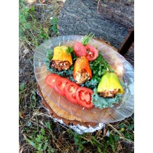Перец, фаршированный рыбой и овощами