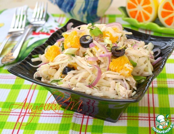 Рецепт: Салат с курицей, капустой и апельсинами