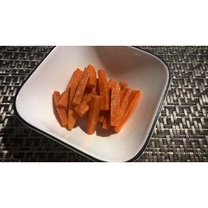 Пряный салат из моркови