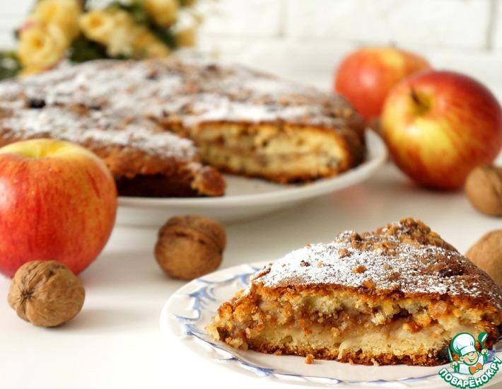 Рецепт: Яблочно-ореховый пирог с сахарной крошкой