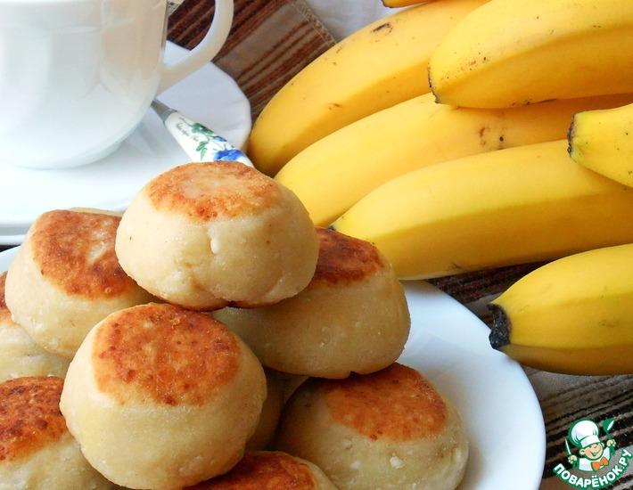 Рецепт: Творожные булочки с бананом и шоколадом