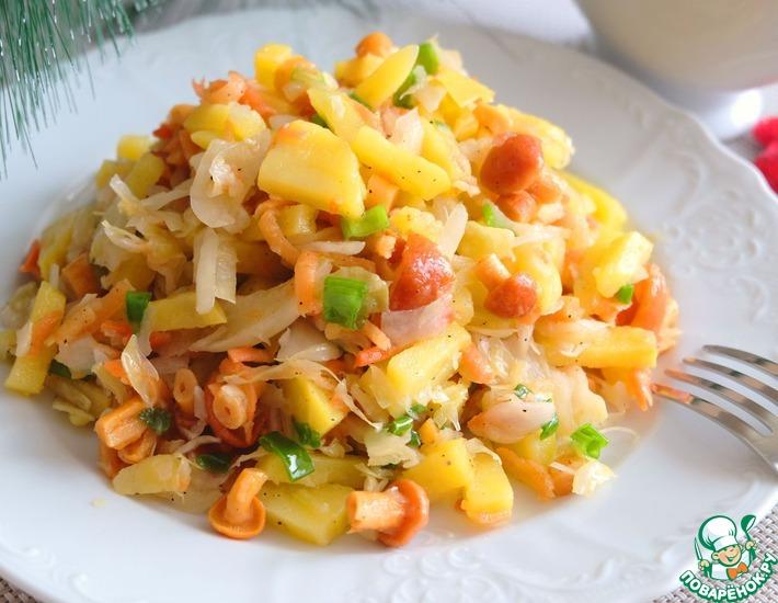 Рецепт: Салат с маринованной капустой и грибами