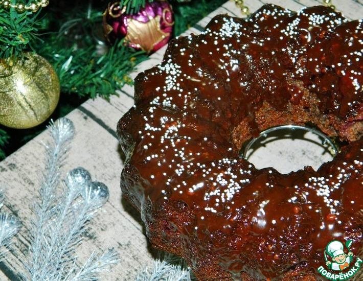 Рецепт: Праздничный кекс с вишней и орехами