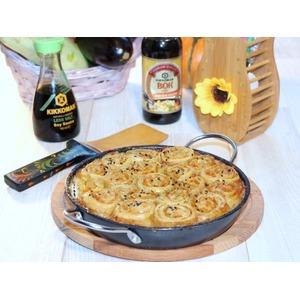 Струли с луком, морковью и курицей