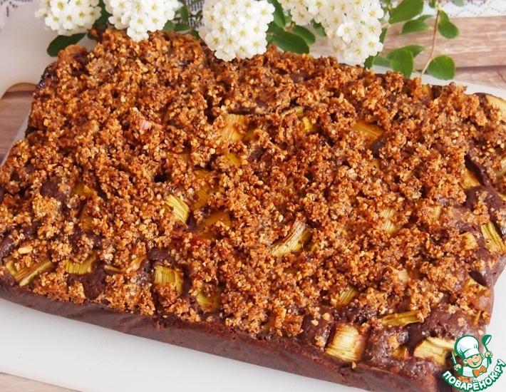 Рецепт: Шоколадный пирог с ореховой посыпкой
