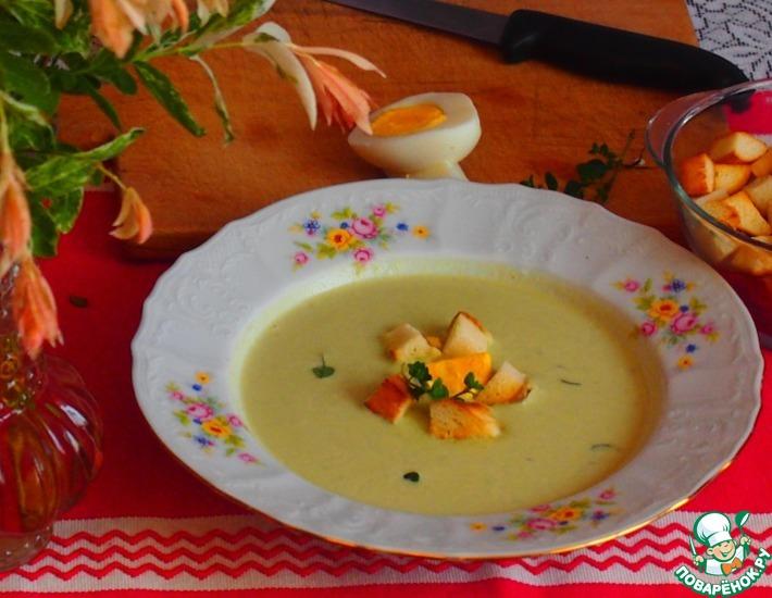 Рецепт: Кабачковый суп с луком-пореем