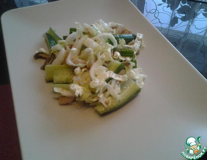 Рецепт: Весенний салат с вешенками