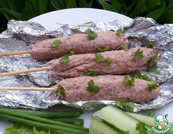 Рецепт: Колбаски на шпажках А-ля кебаб 