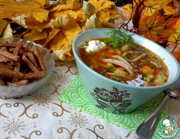 Рецепт: Овощной суп с кальмарами