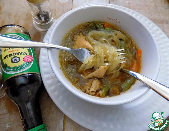 Рецепт: Овощной суп с курицей и фунчозой