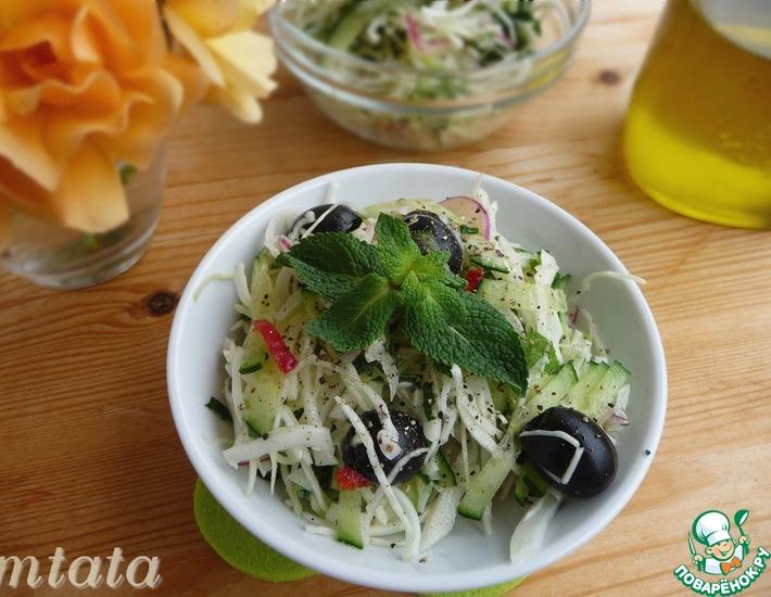 Рецепт: Капустно-огуречный салат с мятой
