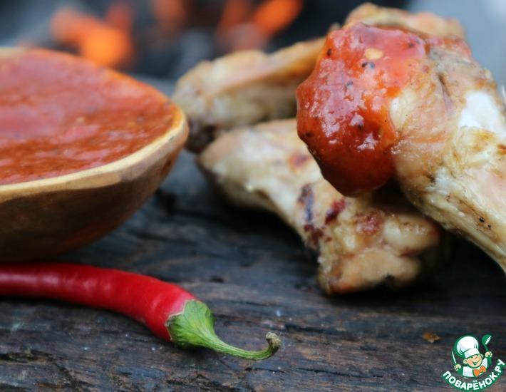 Рецепт: Куриные крылышки в остром томатном соусе