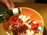 Лёгкий салат с тунцом и моцареллой ингредиенты