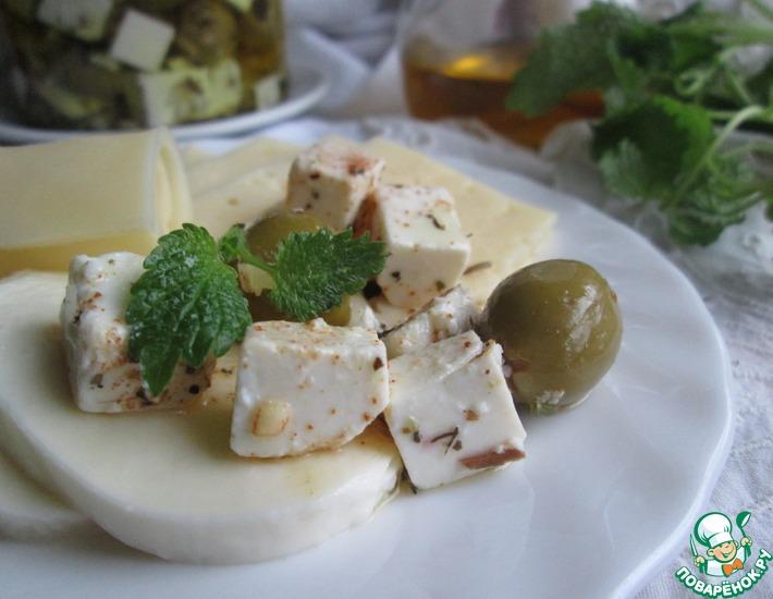 Рецепт: Маринованный сыр фета с оливками