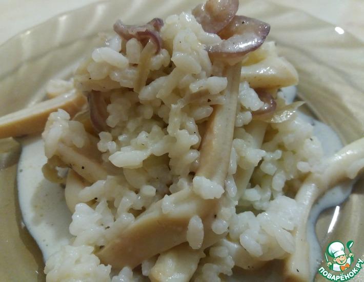 Рецепт: Кальмары, тушённые с рисом