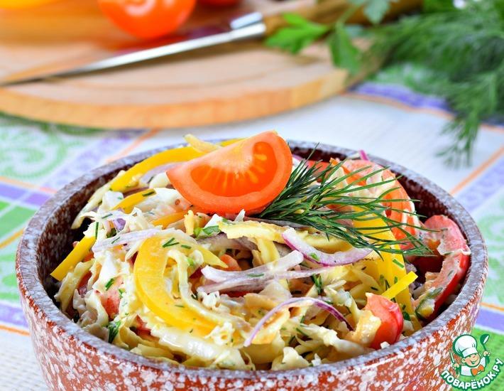 Рецепт: Овощной салат с яичным блинчиком