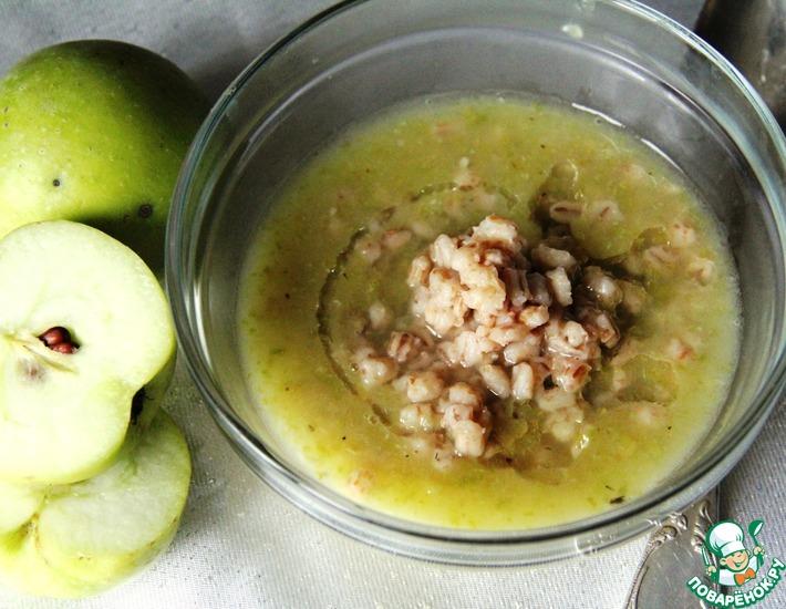 Рецепт: Суп-пюре кабачково-яблочный с перловкой