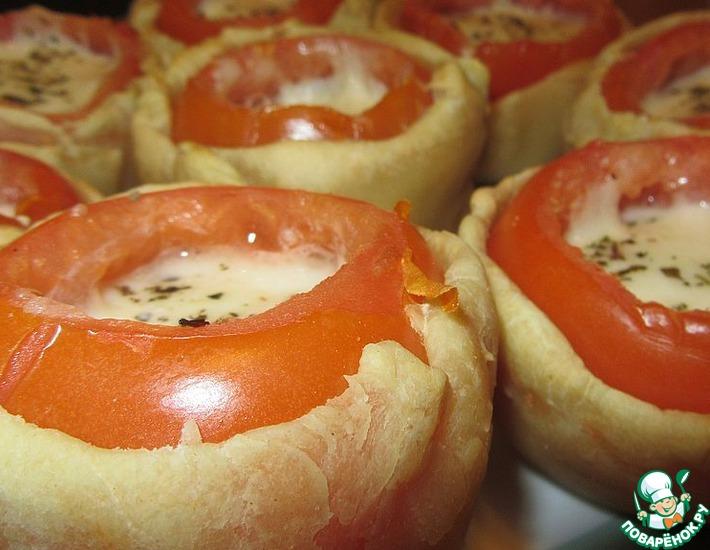 Рецепт: Фаршированные помидоры в тесте для пиццы