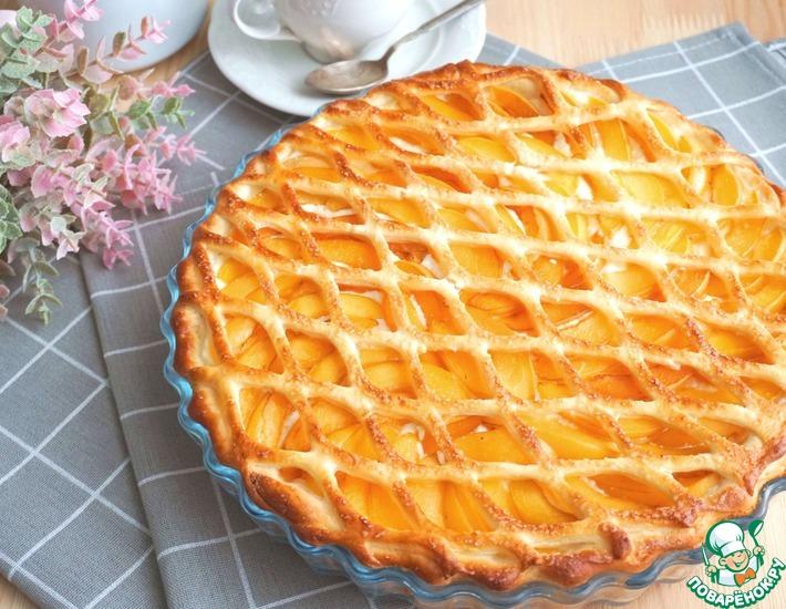 Рецепт: Дрожжевой пирог с творогом и абрикосами