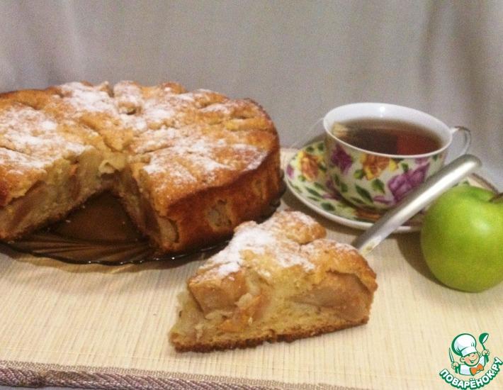 Рецепт: Яблочный пирог на яичном ликёре