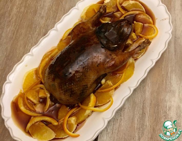 Рецепт: Целая утка в блестящем апельсиновым соусе