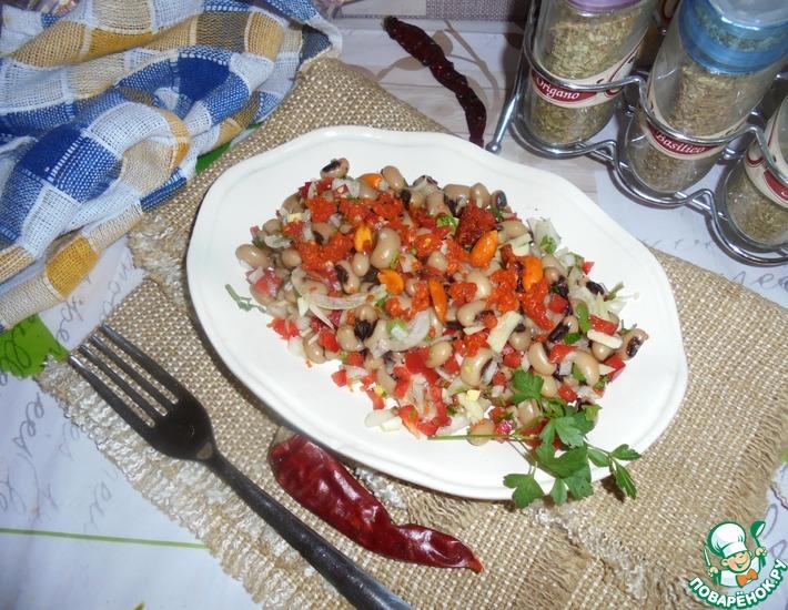 Рецепт: Салат с фасолью и чесноком