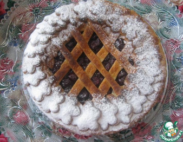 Рецепт: Вишнёвый пирог из слоёно-дрожжевого теста